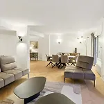 Eiffel Tower View - 3B - High-End Apartment