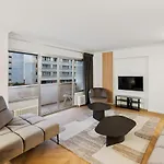Eiffel Tower View - 3B - High-End Apartment